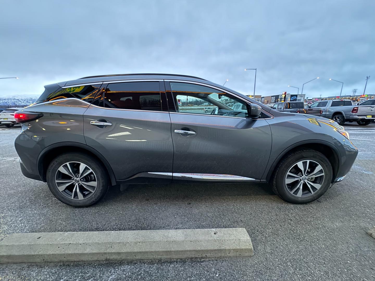 2021 Gray /Black Nissan Murano SV AWD (5N1AZ2BS1MC) with an 3.5L V6 DOHC 24V engine, CVT transmission, located at 1960 Industrial Drive, Wasilla, 99654, (907) 274-2277, 61.573475, -149.400146 - Photo#6